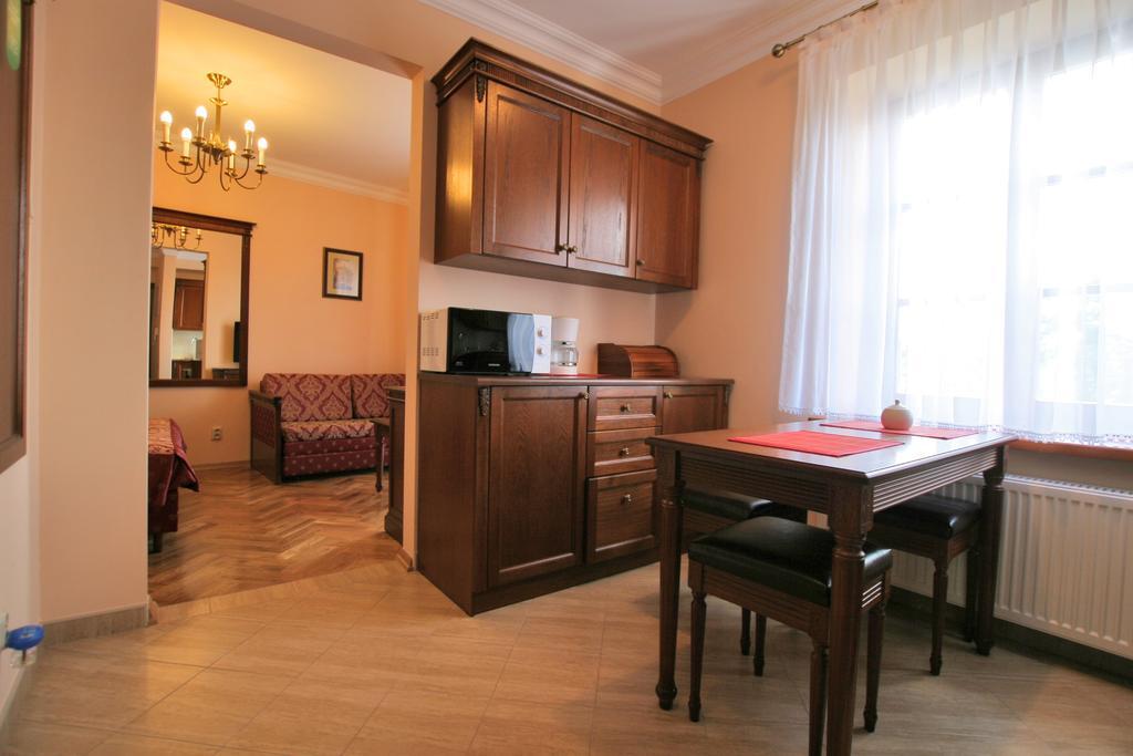 Apartamenty Furta Dominikanska Sandomierz Δωμάτιο φωτογραφία